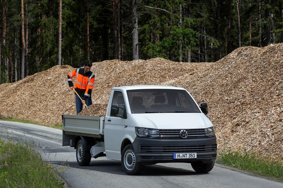  Volkswagen Transporter Pickup 2015 года  (фото 3 из 5)